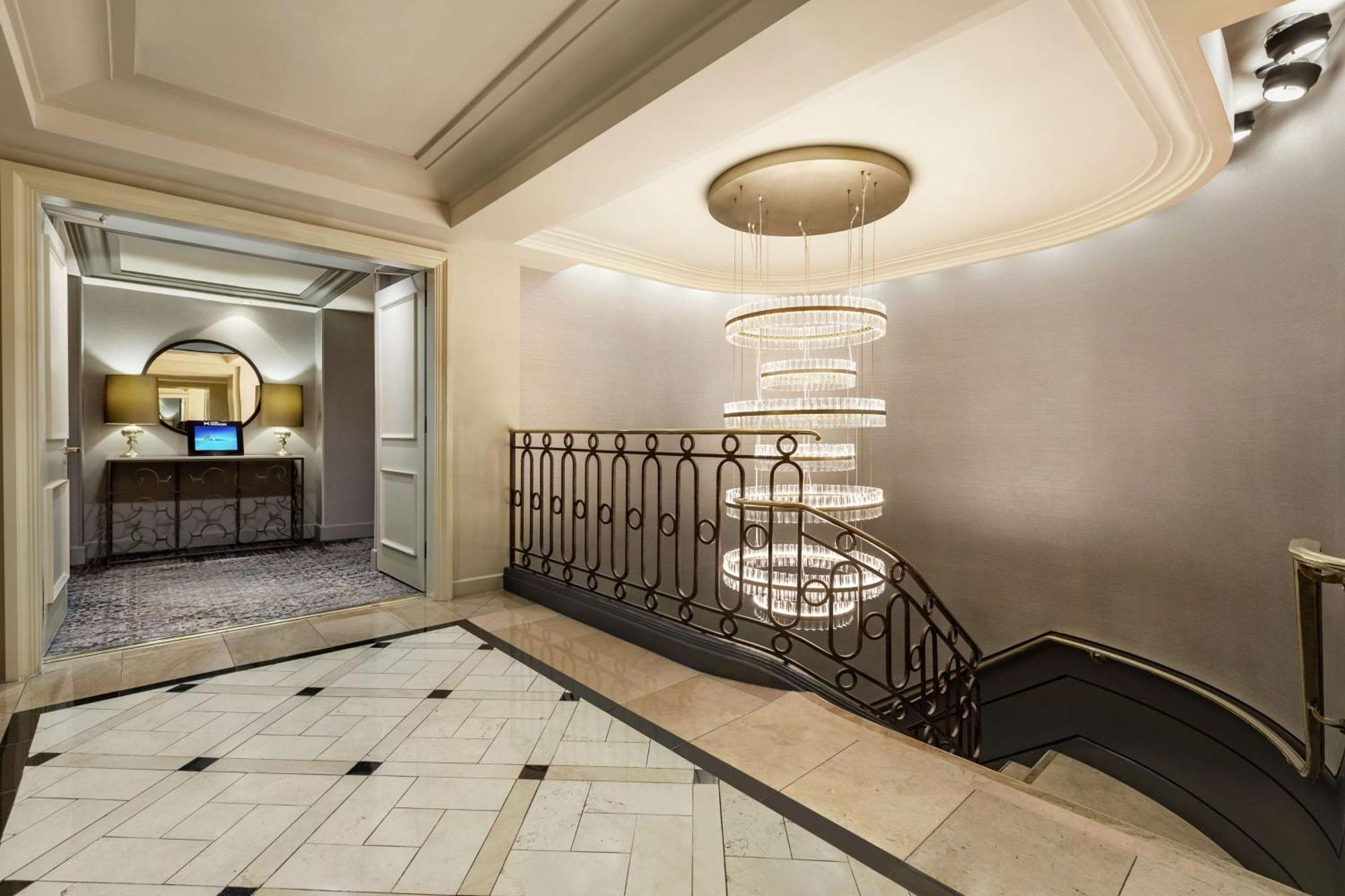 ฮิลตั้น เช็คเกอร์ลอสเองเจิลเลสโฮเต็ล Hotel ลอสแอนเจลิส ภายนอก รูปภาพ